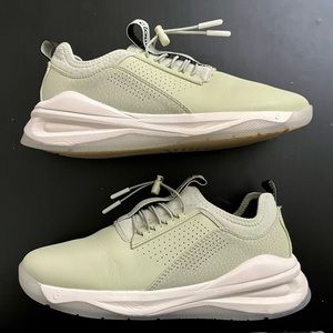 WOMEN'S SAGE CLOVE CLASSIC - SIZE W8